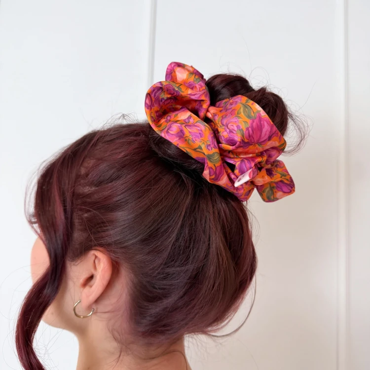 XXL-SCRUNCHIE-MARIGOLD (2).jpg