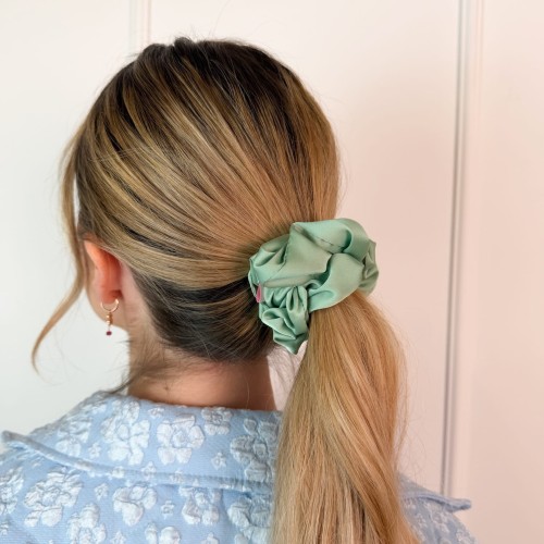SCRUNCHIE-PASTELOWA-SZALWIA (1).jpg