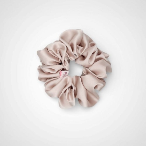 MAXI-SCRUNCHIE-BEIGE.webp