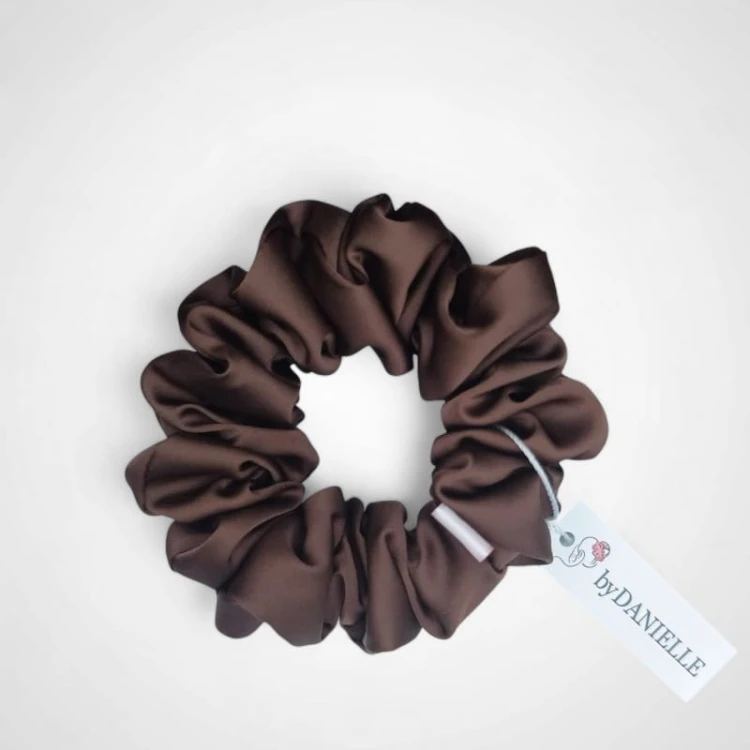 MEDIUM-SCRUNCHIE-DARK-CHOCOLATE.webp