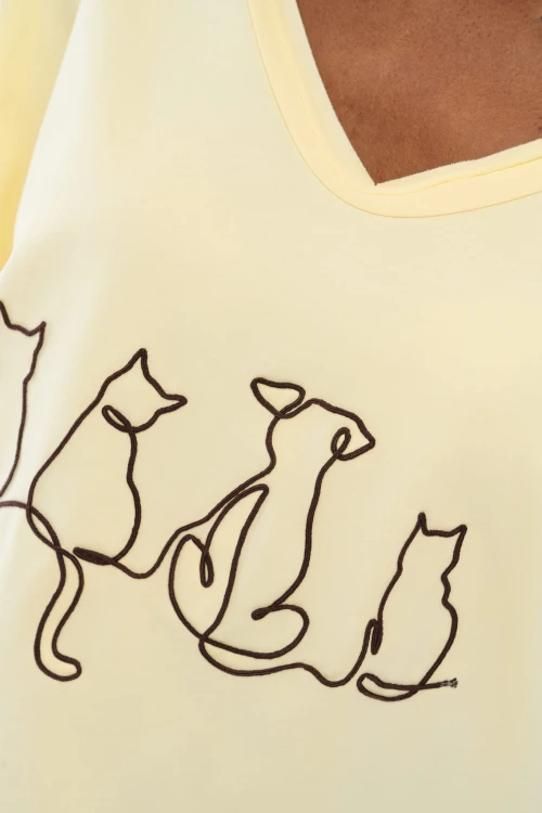 t-shirt_damski_zółty_haft_z_kotem_5.jpg