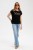 t-shirt_damski_czarny_z_nadrukiem_w_kwiaty_blue_shadow_4.jpg